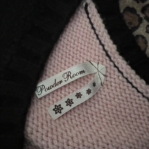 Vintage Powder Room sweater - Picture 2 of 5